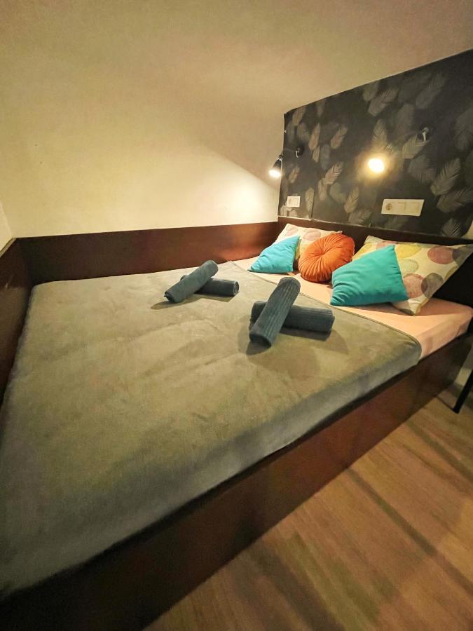 شقة Central Budget Lofts بودابست المظهر الخارجي الصورة