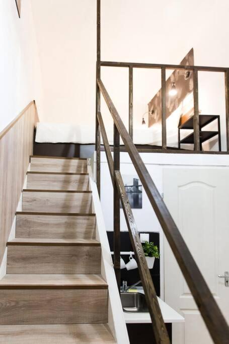 شقة Central Budget Lofts بودابست المظهر الخارجي الصورة